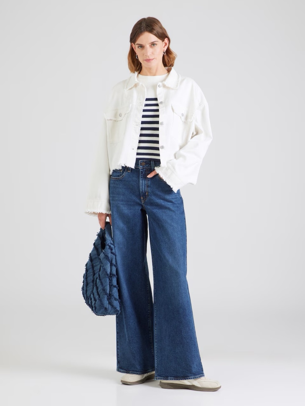Levi’s 728 High Rise Wide Leg Jeans, Medium Wash Denim Blue – Size 28 x 32